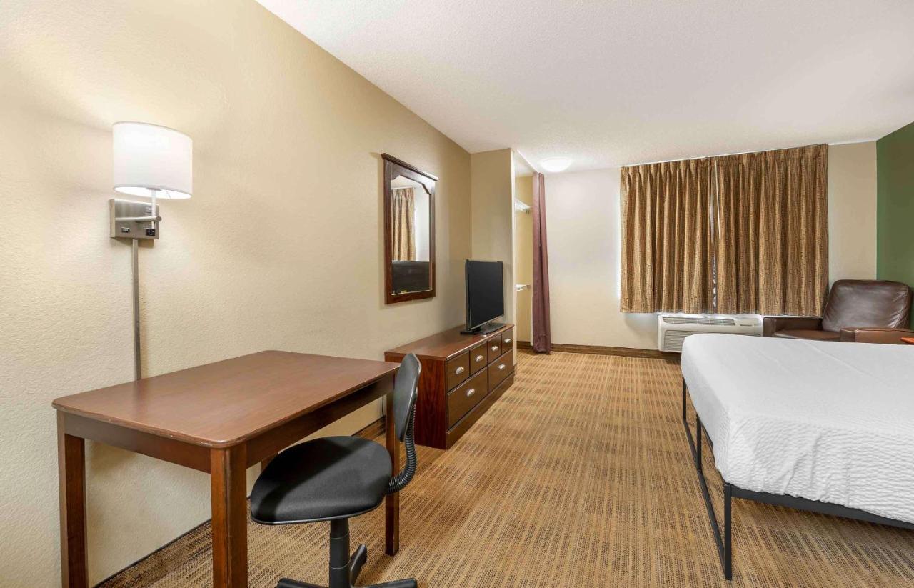 Extended Stay America Suites - Indianapolis - Airport Exterior photo