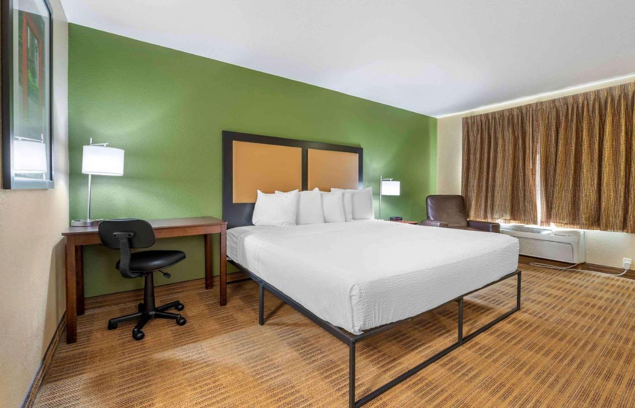 Extended Stay America Suites - Indianapolis - Airport Exterior photo