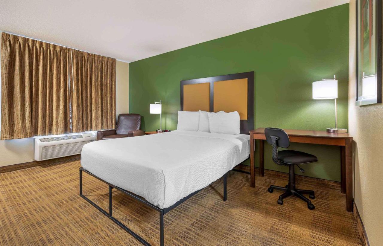 Extended Stay America Suites - Indianapolis - Airport Exterior photo