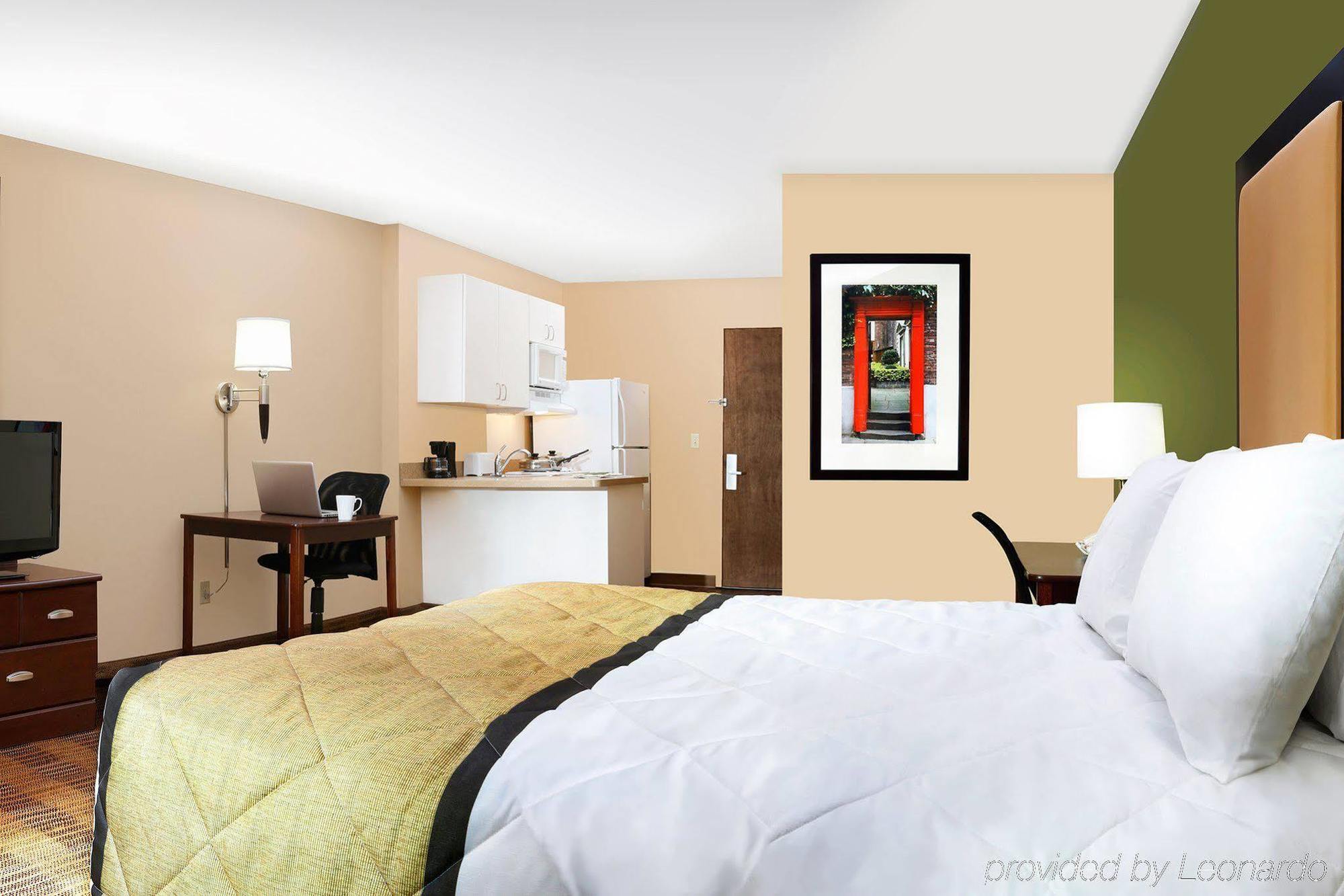 Extended Stay America Suites - Indianapolis - Airport Exterior photo
